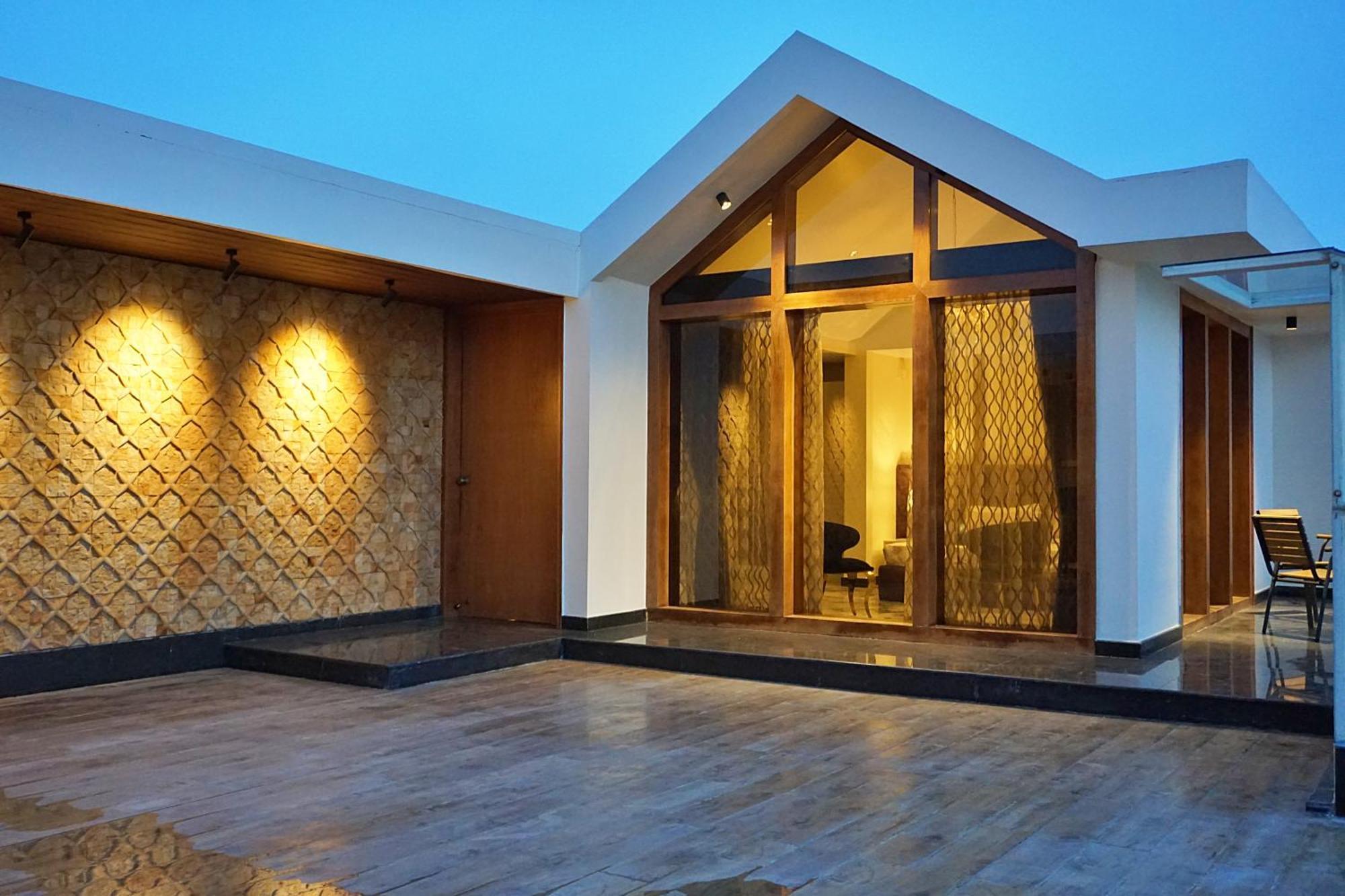 Апартаменты The Pentouz On 100 Feet Road Indiranagar - An Urban Luxury Retreat Бангалор Экстерьер фото