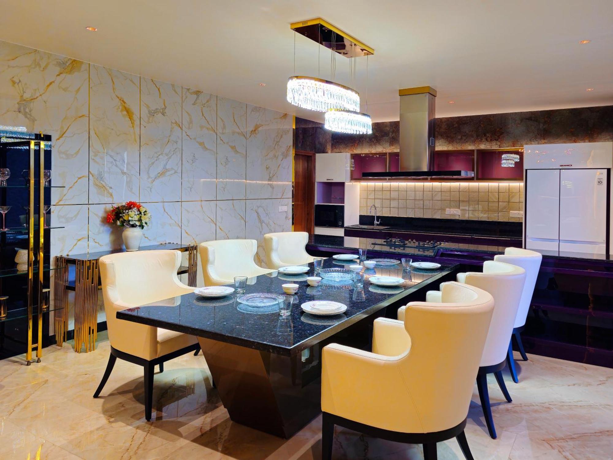 Апартаменты The Pentouz On 100 Feet Road Indiranagar - An Urban Luxury Retreat Бангалор Экстерьер фото